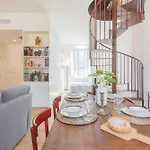 Appartamento Rooftop Nest In Center By Rent *