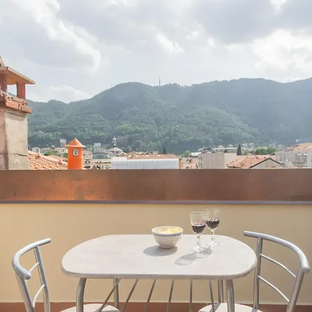 Rooftop Nest In Center By Rent Appartamento