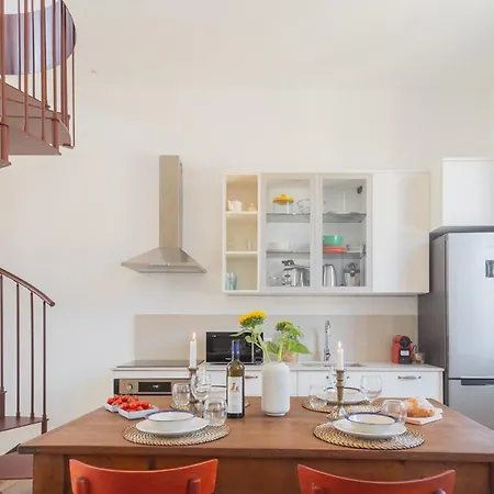Apartment Rooftop Nest In Center By Rent *