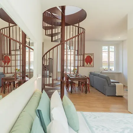 Rooftop Nest In Center By Rent Como