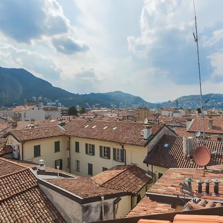 Rooftop Nest In Center By Rent Appartement *