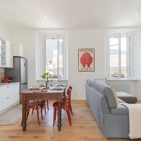 Rooftop Nest In Center By Rent Apartamento