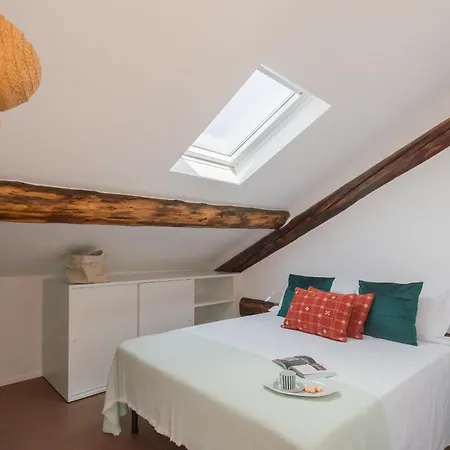 Rooftop Nest In Center By Rent Appartement