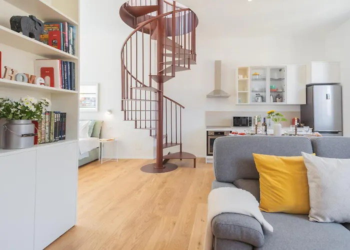 Апартаменты Rooftop Nest In Center By Rent