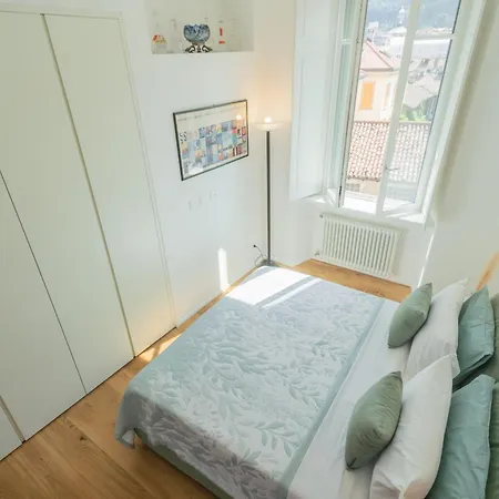 Lägenhet Rooftop Nest In Center By Rent