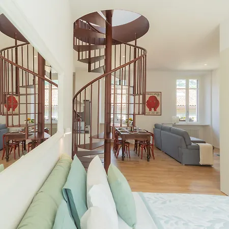 Appartamento Rooftop Nest In Center By Rent